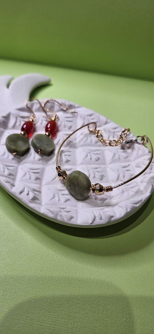 Agate and Unakite stone bracelet and earrings